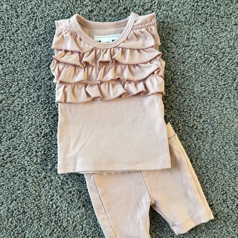 Hanna Kay Pink Ruffle 2 piece matching set sz 3m $19